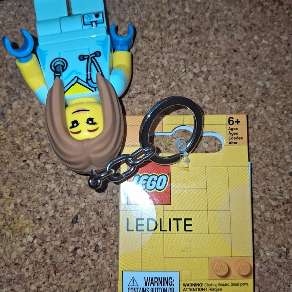 Lego LEDLITE Nurse with a Keychain - Picture 12 of 14